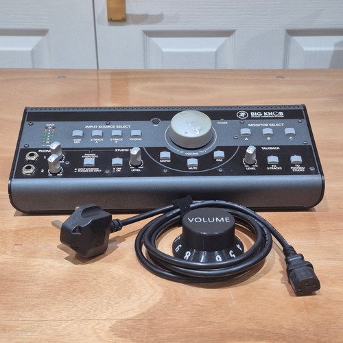 Mackie big knob studio command - big,